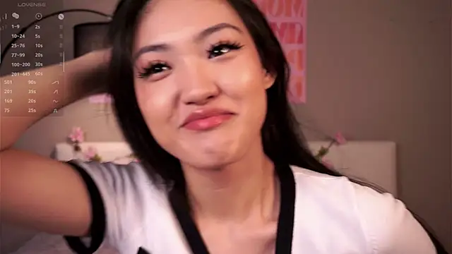 Snapshot of FancyEsten chatting on October 2025 07:33:01 AM FancyEsten online show from October 2025 07:33:01 AM