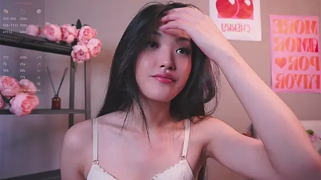 Snapshot of FancyEsten chatting on November 2025 07:19:01 AM FancyEsten online show from November 2025 07:19:01 AM