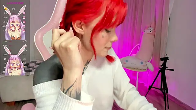 Snapshot of AlinaLukyanova chatting on October 2025 04:01:02 AM AlinaLukyanova online show from October 2025 04:01:02 AM