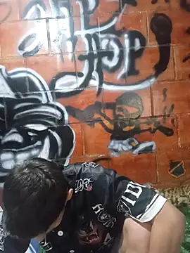 Snapshot of alexandercruz chatting on April 2026 01:52:02 AM alexandercruz online show from April 2026 01:52:02 AM