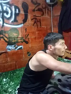 Snapshot of alexandercruz chatting on April 2026 01:29:02 AM alexandercruz online show from April 2026 01:29:02 AM