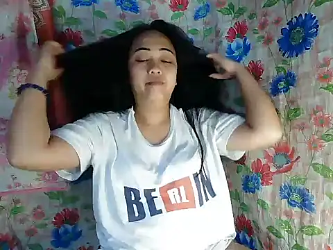 Snapshot of Pinay_Chubby20 chatting on November 2025 10:01:02 PM Pinay Chubby20 online show from November 2025 10:01:02 PM