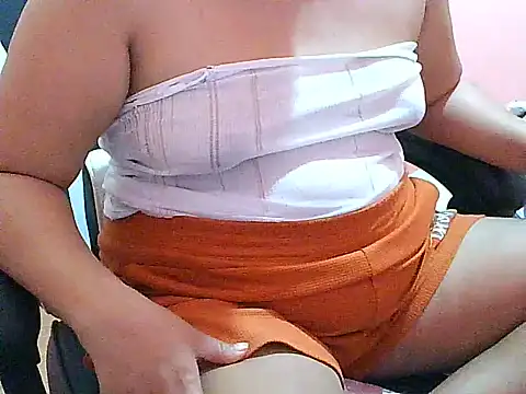Snapshot of fresh_rosie chatting on July 2026 12:59:02 AM fresh rosie online show from July 2026 12:59:02 AM