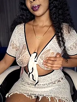 ELAINE xXxX online show from December 2025 05:41:02 PM