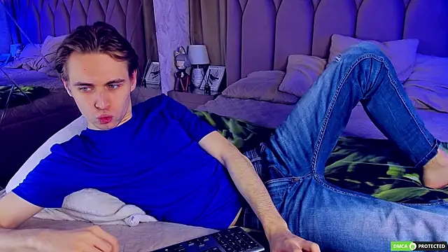 WilliamDyson online show from November 2025 04:23:02 AM