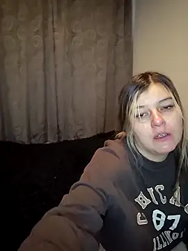 Fernandar2025 online show from December 2025 03:33:01 AM