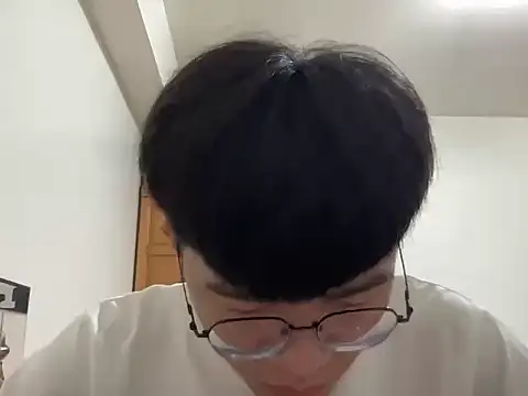 Snapshot of Allen20y chatting on June 2026 01:21:02 PM Allen20y online show from June 2026 01:21:02 PM