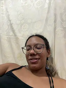 Valen1800 online show from July 2026 01:45:01 AM