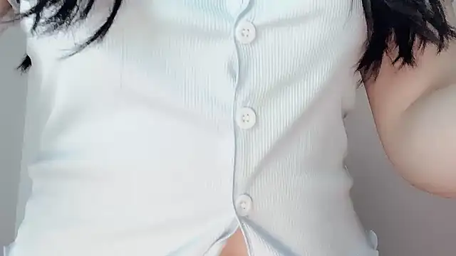 Snapshot of Eloise131499 chatting on March 2026 12:49:01 AM Eloise131499 online show from March 2026 12:49:01 AM