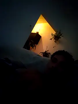 tierre21 online show from October 2025 04:01:02 AM