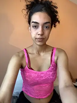 Snapshot of Sora_pasquale chatting on April 2026 08:04:01 AM Sora pasquale online show from April 2026 08:04:01 AM