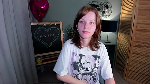 Snapshot of Madelaineses chatting on September 2025 08:51:02 AM Madelaineses online show from September 2025 08:51:02 AM