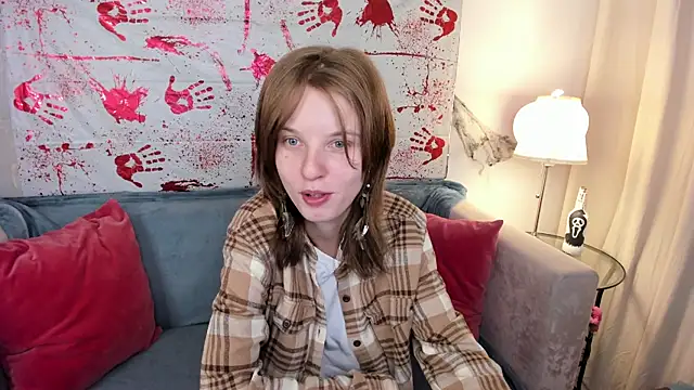 Snapshot of Madelaineses chatting on October 2025 08:51:01 AM Madelaineses online show from October 2025 08:51:01 AM