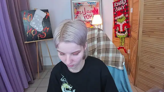 Snapshot of Madelaineses chatting on January 2026 10:08:02 AM Madelaineses online show from January 2026 10:08:02 AM