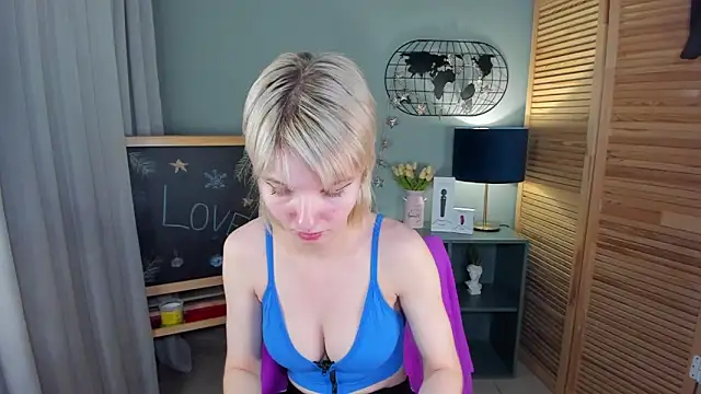 Snapshot of Madelaineses chatting on February 2026 08:57:01 AM Madelaineses online show from February 2026 08:57:01 AM