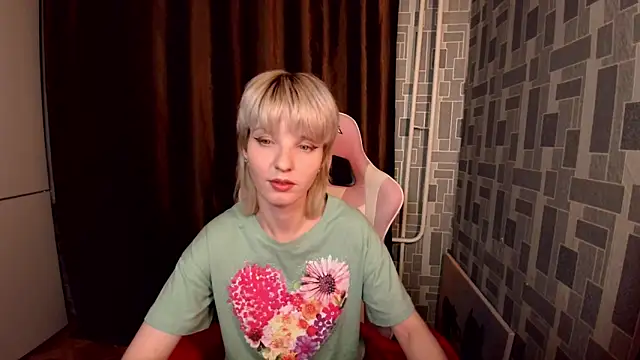 Snapshot of Madelaineses chatting on March 2026 10:24:01 PM Madelaineses online show from March 2026 10:24:01 PM