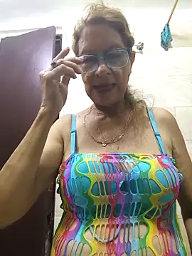 MaryeLunna online show from October 2025 12:09:01 AM