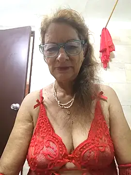 MaryeLunna online show from November 2025 07:04:02 PM