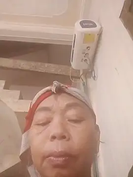 VangLe73 online show from September 2025 12:16:02 PM