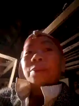 VangLe73 online show from October 2025 11:26:02 PM