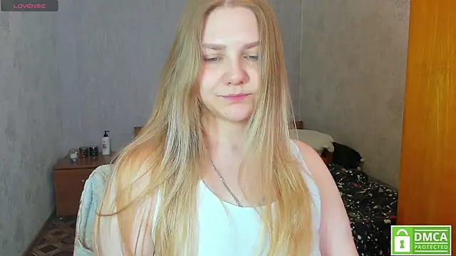 Snapshot of AlinaMors chatting on March 2026 10:48:02 AM AlinaMors online show from March 2026 10:48:02 AM