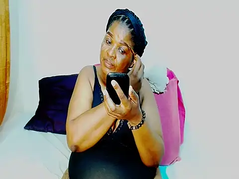 Love-Racheal75 online show from February 2026 05:39:01 PM