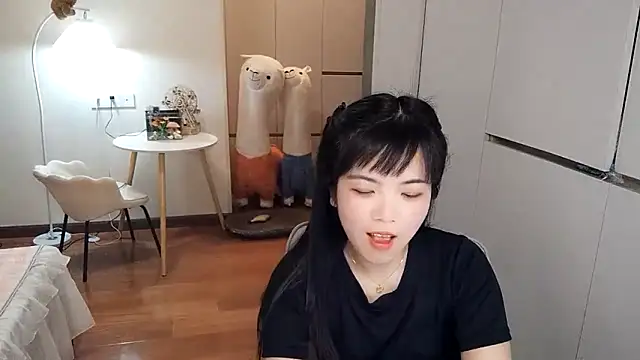 XiaoAnQi online show from October 2025 12:50:02 PM