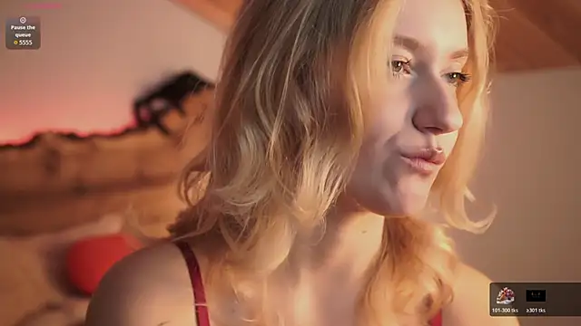 Nerissa xo online show from November 2025 07:35:01 PM