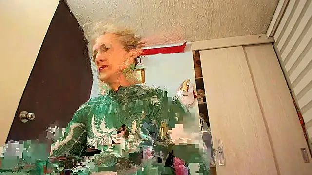 Snapshot of rachelroberts chatting on March 2025 09:06:01 AM rachelroberts online show from March 2025 09:06:01 AM