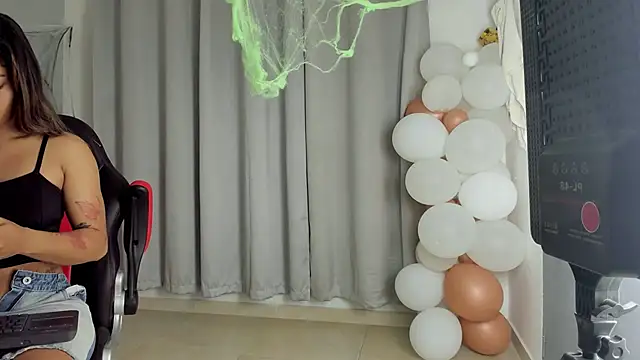 Snapshot of rachell_owen chatting on October 2025 10:59:02 AM rachell owen online show from October 2025 10:59:02 AM