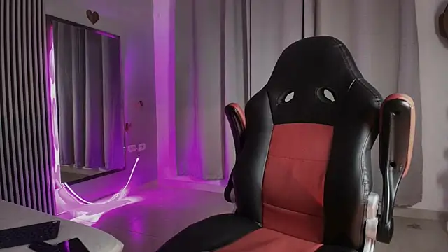 Snapshot of rachell_owen chatting on November 2025 04:40:01 AM rachell owen online show from November 2025 04:40:01 AM