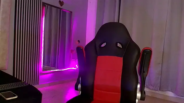 Snapshot of rachell_owen chatting on November 2025 04:23:02 AM rachell owen online show from November 2025 04:23:02 AM