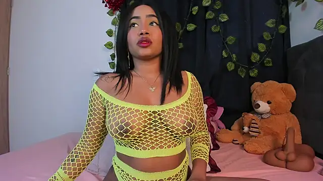 Delilah 85 online show from November 2025 10:42:02 PM