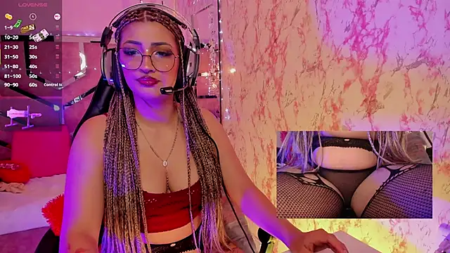 Snapshot of AriaNova_ chatting on March 2026 01:28:01 PM AriaNova online show from March 2026 01:28:01 PM