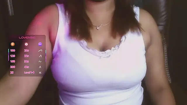 Snapshot of darling_devil chatting on March 2026 12:27:02 AM darling devil online show from March 2026 12:27:02 AM