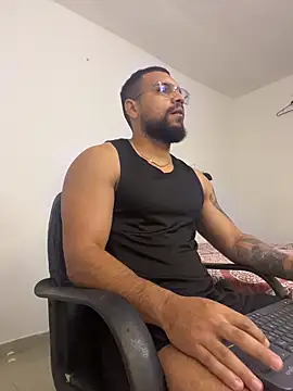 vincentjaxon online show from October 2025 11:01:01 AM