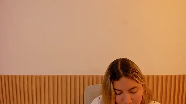 OliviaSweett online show from May 2026 07:11:02 PM