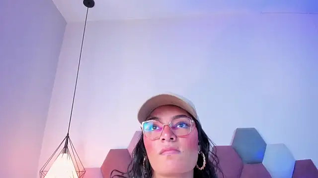 LunaAspen  online show from February 2026 06:19:01 PM