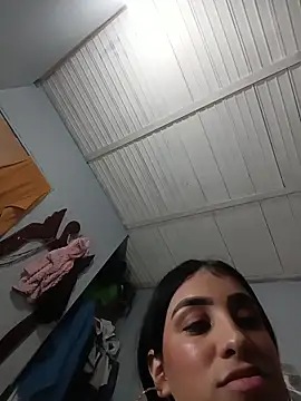 Snapshot of Bigtiti01 chatting on April 2026 01:34:02 AM Bigtiti01 online show from April 2026 01:34:02 AM