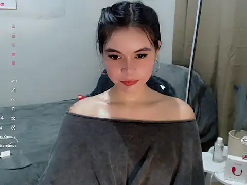 Snapshot of manilynforyou chatting on November 2025 05:45:03 PM manilynforyou online show from November 2025 05:45:03 PM