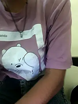 Snapshot of Alia-00 chatting on November 2025 04:01:02 AM Alia-00 online show from November 2025 04:01:02 AM