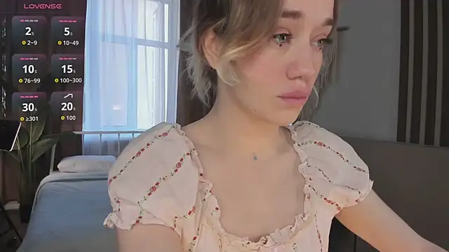 Snapshot of DiscoPotato chatting on March 2026 06:24:02 AM DiscoPotato online show from March 2026 06:24:02 AM