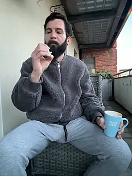 Michel huge online show from December 2025 08:08:02 AM