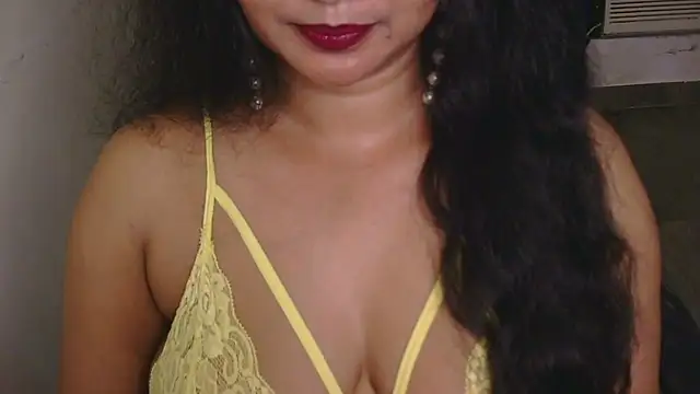 Snapshot of QUEEN_SAKHI- chatting on October 2025 02:07:01 PM QUEEN SAKHI- online show from October 2025 02:07:01 PM