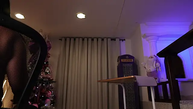 vaniaa95 online show from December 2025 12:26:01 AM