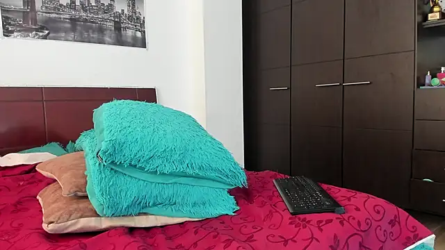 AntonyDAngelo25 online show from February 2026 07:51:02 PM