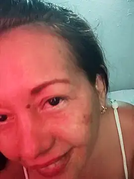 marinita13 online show from November 2025 12:27:01 AM