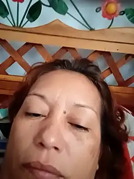 marinita13 online show from April 2026 01:26:01 PM