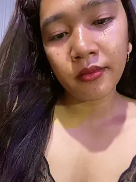 Snapshot of slut_clio chatting on April 2026 12:24:01 PM slut clio online show from April 2026 12:24:01 PM