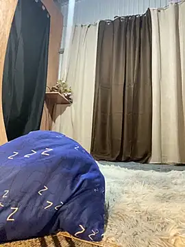 Snapshot of slut_clio chatting on April 2026 02:03:02 PM slut clio online show from April 2026 02:03:02 PM